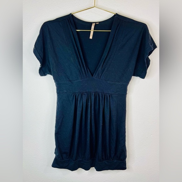 Papaya Black Plunge V Neck Short Sleeve Top Y2K Minimalist Size Medium Polyester - Picture 1 of 6